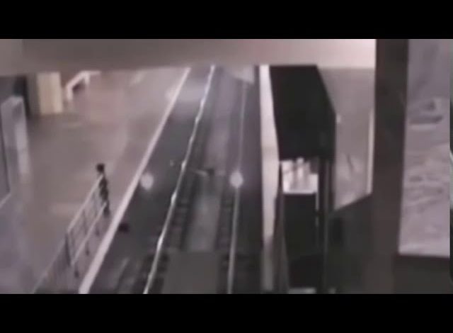  Mysterious Ghost Train Arrives at Chinese Railway Station, Filmed on CCTV